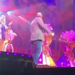 Andy Gray reunited with Panto stars