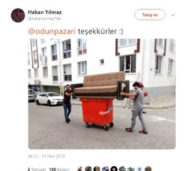 Çöp konteynerini nakliye olarak kullanan gençler sosyal medyayı salladı