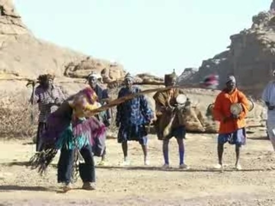 12 Danse traditionnelle dogon