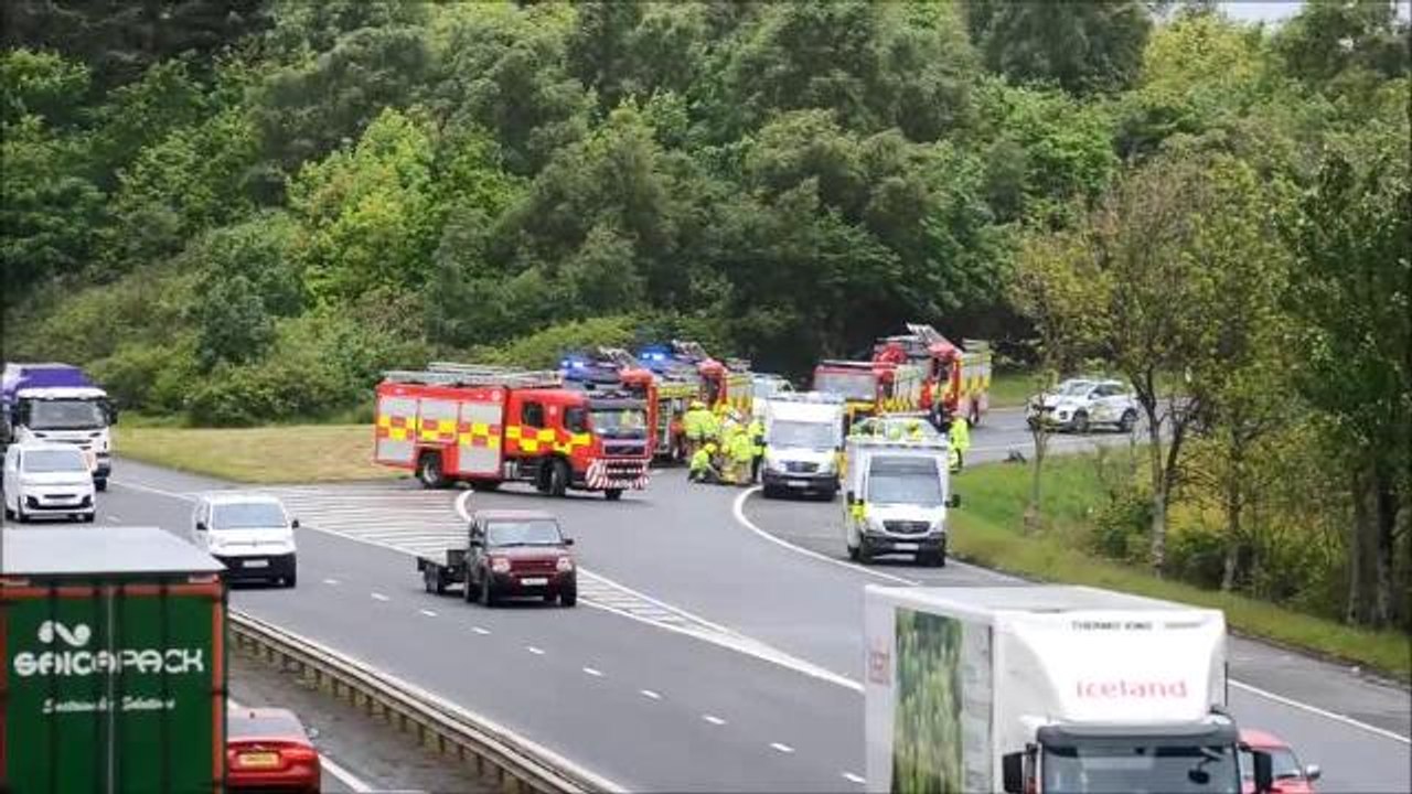 M876 M9 Junction 7 east slip road accident near Larbert 300519