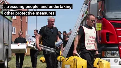 Off-duty South Yorkshire firefighter presented with bravery award