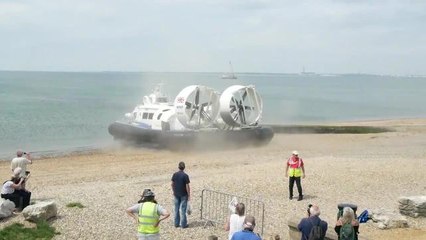 Princess Anne visits Hovercraft museum