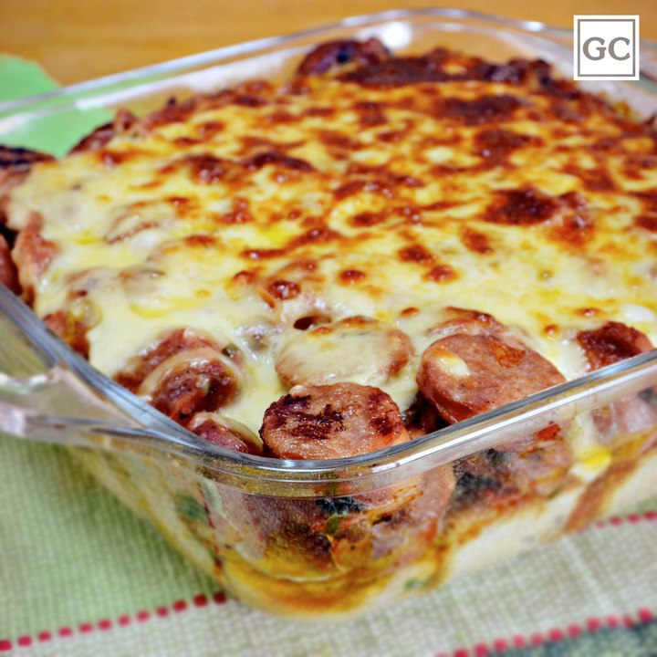 Torta de pão e linguiça na cachaça | Receitas Guia da Cozinha