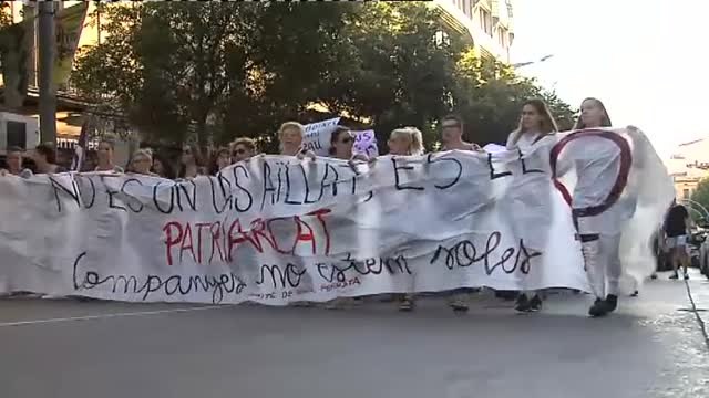 Vecinos de Manresa salen a la calle en repulsa de las últimas agresiones sexuales ocurridas en la localidad