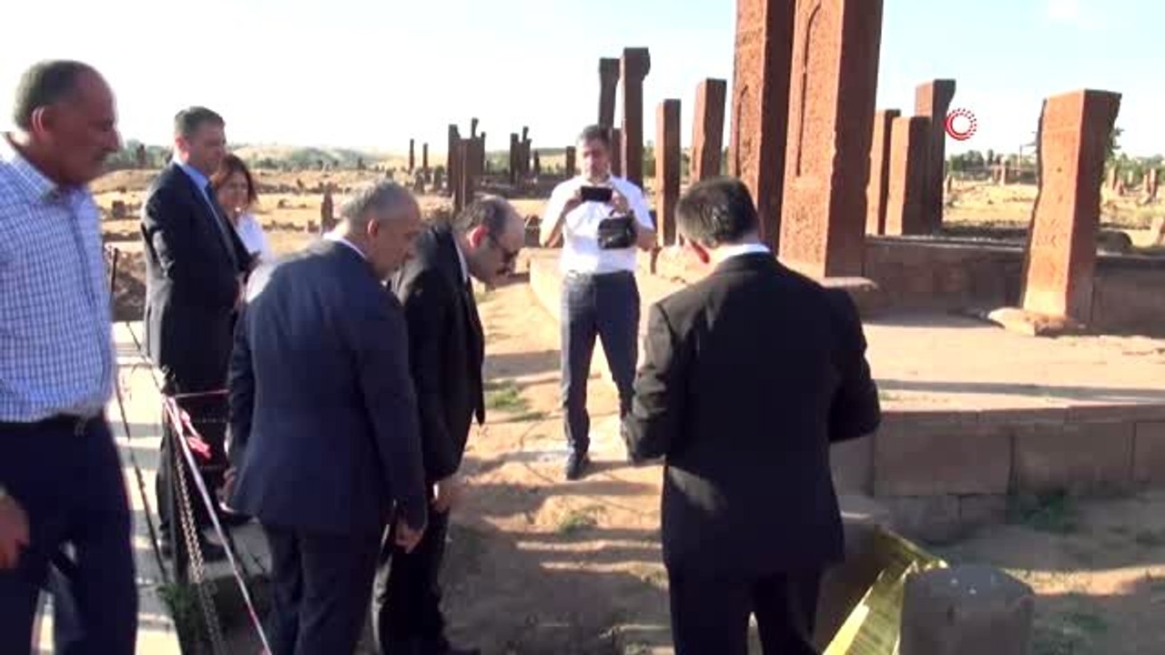 YÖK Başkanı Saraç: "Ahlat, Türk tarihi açısından çok özel bir öneme sahip"