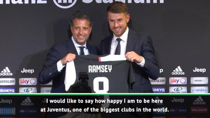 Ramsey speaks Italian at Juventus unveiling