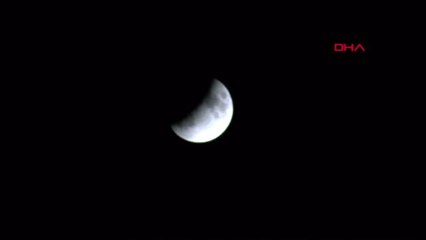 PARÇALI AY TUTULMASI İSTANBUL'DA BÖYLE GÖZLENDİ