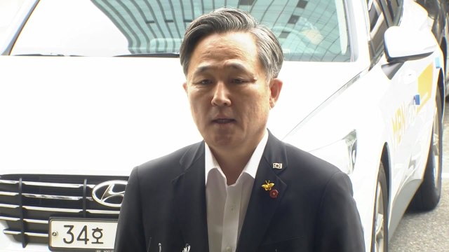 '패스트트랙 고발' 소환조사…표창원 의원 출석 / YTN
