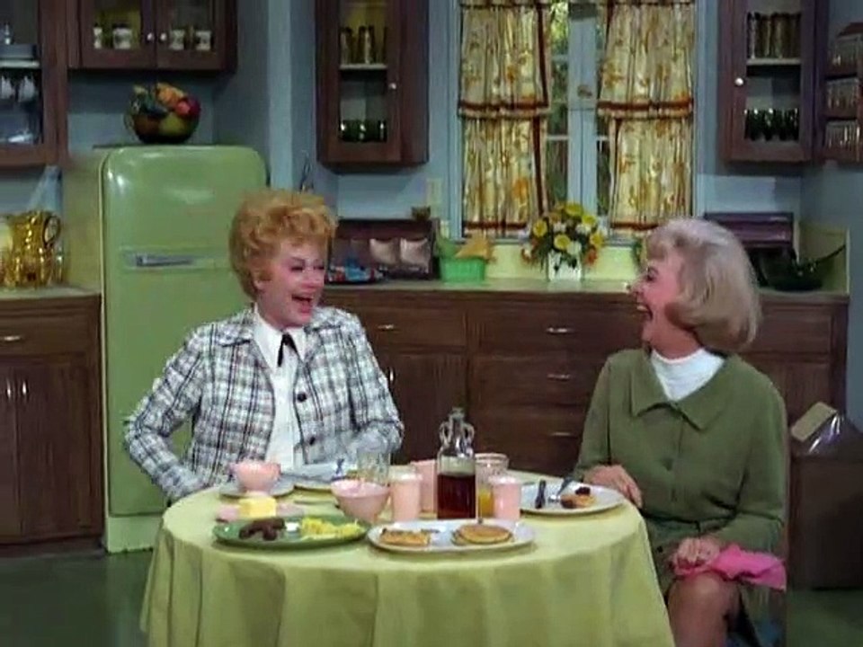 The Lucy Show: Lucy's Mystery Guest