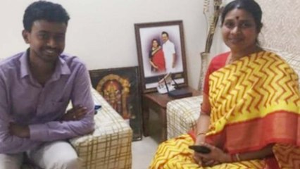 "பாப்புலர்" ஜோசியரை வரவழைத்து ஜோசியம் பார்த்த துர்கா ஸ்டாலின்!- வீடியோ