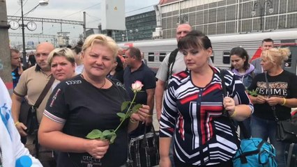 Родные украинских моряков в ожидании вердикта