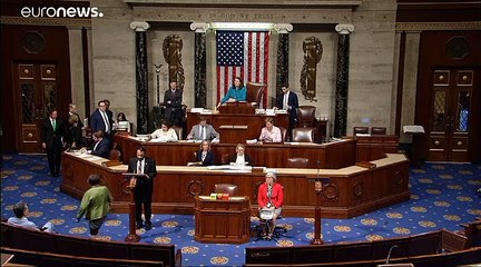 Trump kiborította az amerikai képviselőket Twitter-bejegyzésével