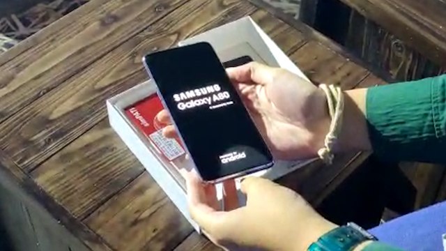 Unboxing Samsung Galaxy A80