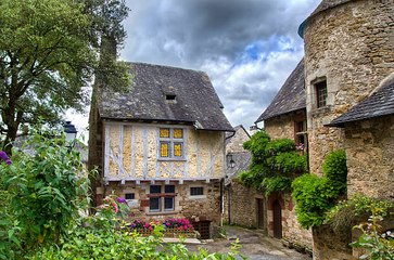 Les plus beaux villages médiévaux de France