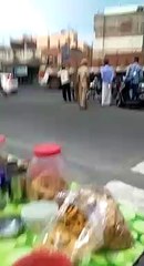 போதை இளைஞரை நிற்க வைத்து அடித்த போலீஸ்.. வைரலாகும் வீடியோ!