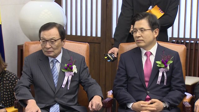 靑 회동 D-1...이해찬 황교안 '어색한 동석' / YTN