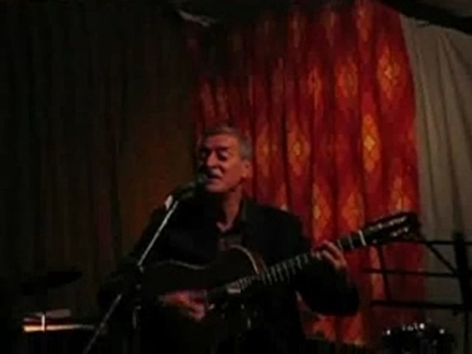 À Trois-Rivières, Ferhat chante Taddart Leqvayel