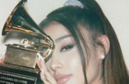 Ariana Grande ritira il Grammy... con cinque mesi di ritardo