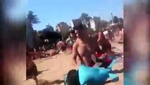 Multitudinaria pelea en la playa familiar de la Barceloneta