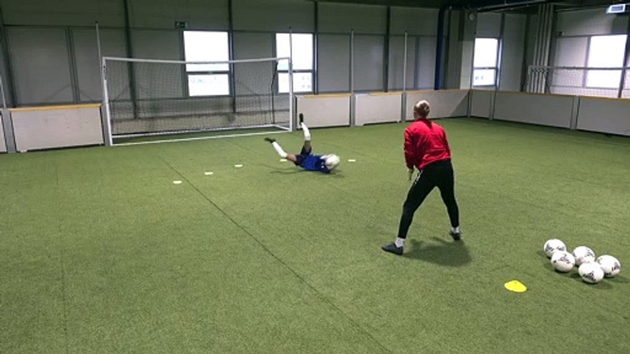 Torhütertraining_  Koleno  - Torhüter - Technik