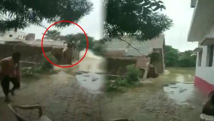 Bihar flood: A 3-storey building collapse in Sitamarhi