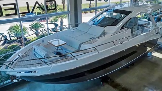 2019 Azimut Verve 40 For Sale By MarineMax Houston, Texas