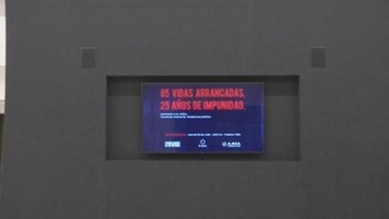 La AMIA se resiente de sus heridas, 25 años después del peor atentado de Argentina (C)