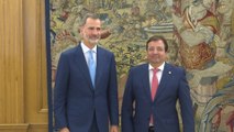 El Rey Felipe VI recibe a Fernández Vara en el Palacio de La Zarzuela