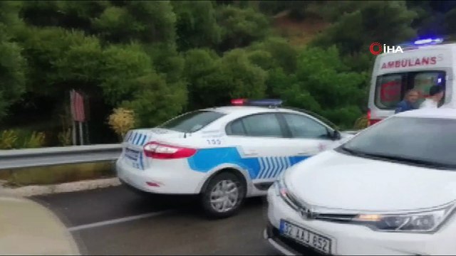 Isparta-Konya karayolu üzerinde 2 aracın çarpışması sonucu meydana gelen kazada ilk belirlemelere göre 3 kişi öldü, 1 kişi yaralandı.