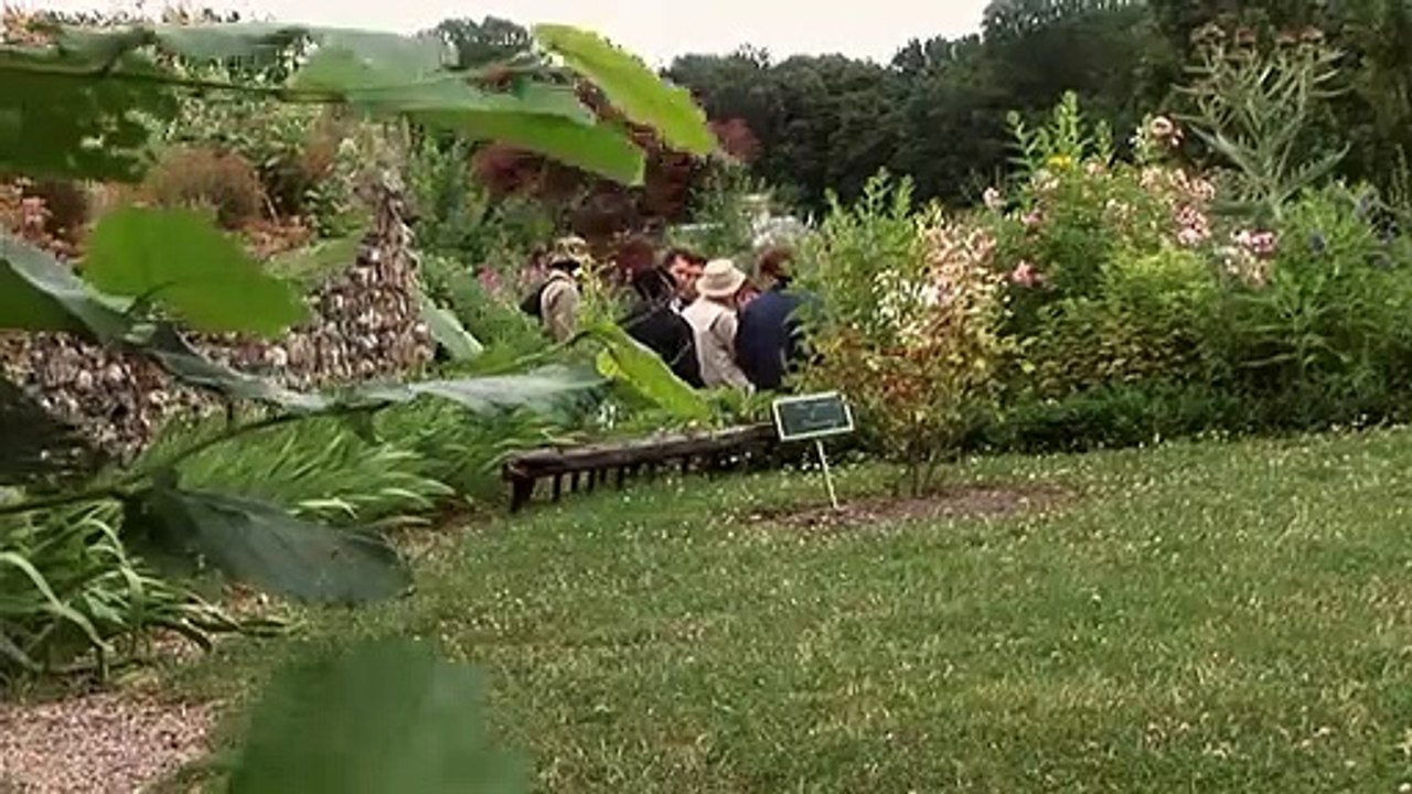 "Un héritage en herbe" Un film de Daniel Schlosser - extrait
