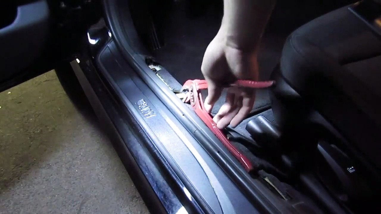 BMW E90 Fußraummodul Location