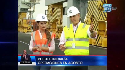 Directores del BID en puerto de aguas profundas