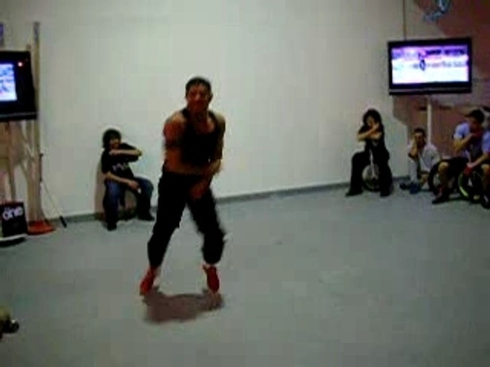 Benj chawat break dance au koxx shop