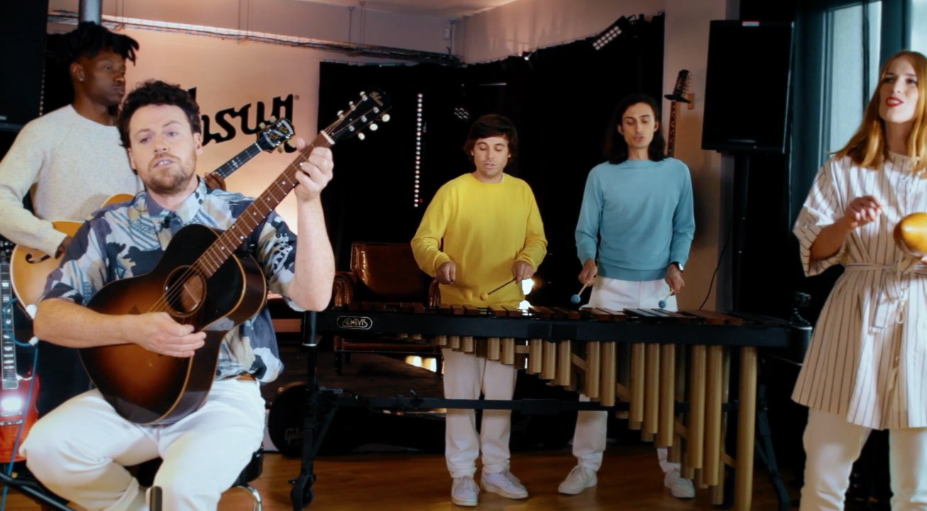 Metronomy joue le tube "Salted Caramel Ice Cream" en live session acoustique