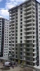 Başkent'te inşaat işçisi çatıdan düştü, hayatını kaybetti