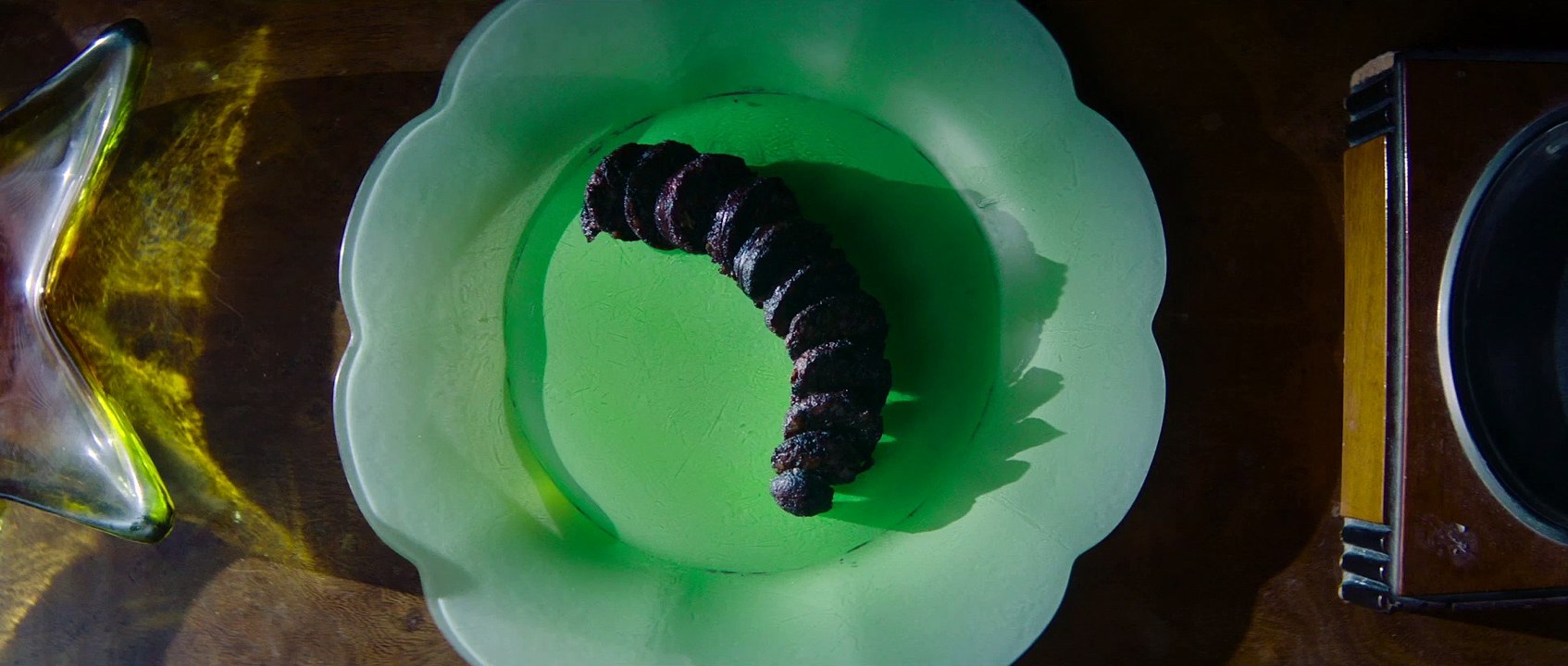 VENTAJAS DE VIAJAR EN TREN - Película Clip - Te he mentido