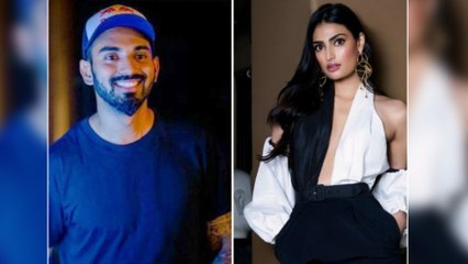 Team India Young Cricketer Roaming In London Streets With Girl Friend || Filmibeat Telugu