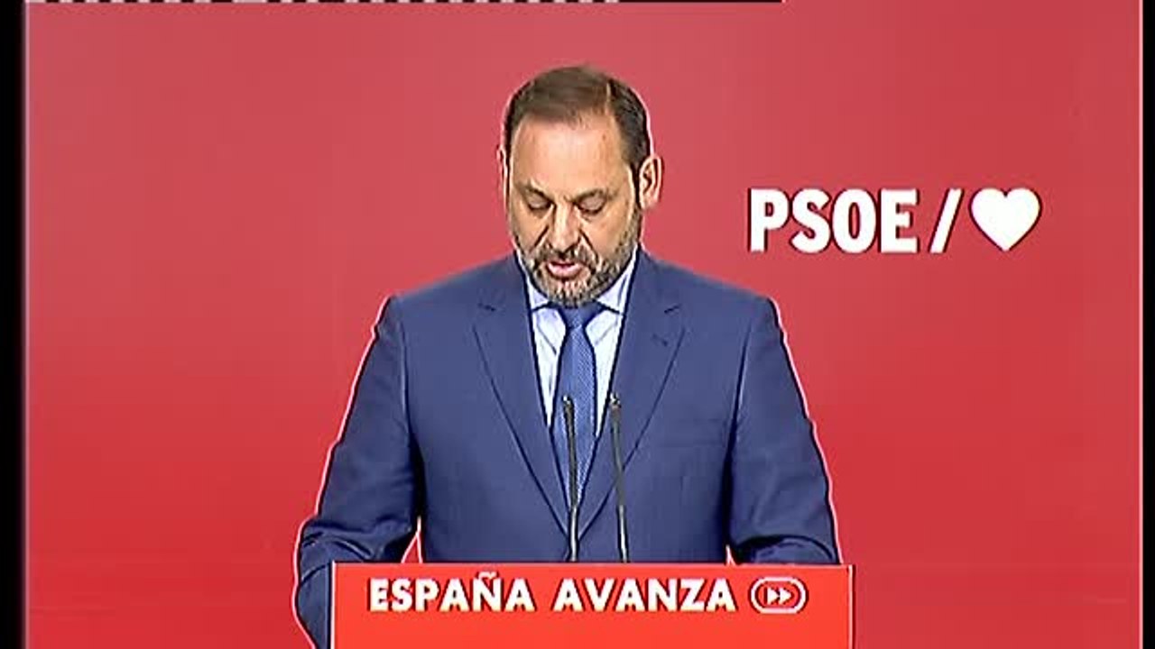 Ábalos: "Ningún político maduro con voluntad de servir a su país se niega a cogerle el teléfono al presidente"