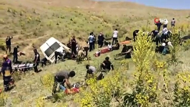 Van'da Katliam Gibi Trafik Kazası: 15 Ölü, 49 Yaralı