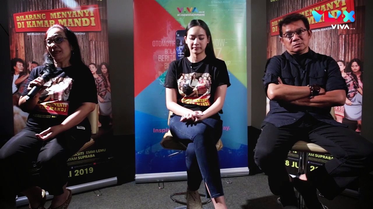 Film Dilarang Menyanyi Di Kamar Mandi, Rangsang Fantasi Laki