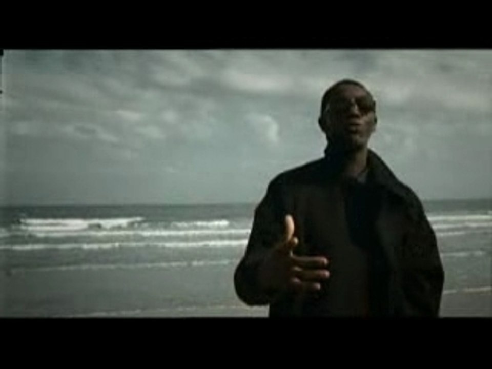 Baloji - De Lautre Cote de La Mere - Officiel