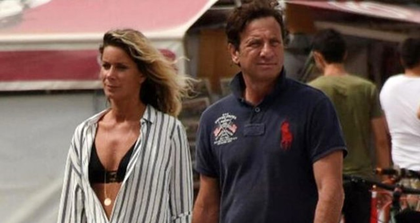 Sevgilisinden ayrılan Kaya Çilingiroğlu, Hülya Avşar'ın evinde yumurta kırdı