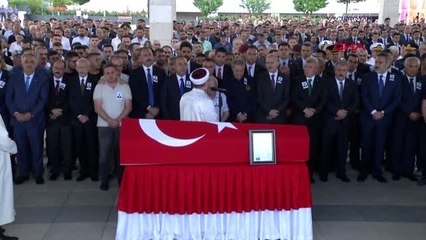 ERBİL'DE YAŞAMINI YİTİREN DİPLOMAT SON YOLCULUĞUNA UĞURLANIYOR-3