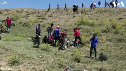 Van'da Göçmenleri Taşıyan Minibüs Kaza Yaptı: 16 Ölü