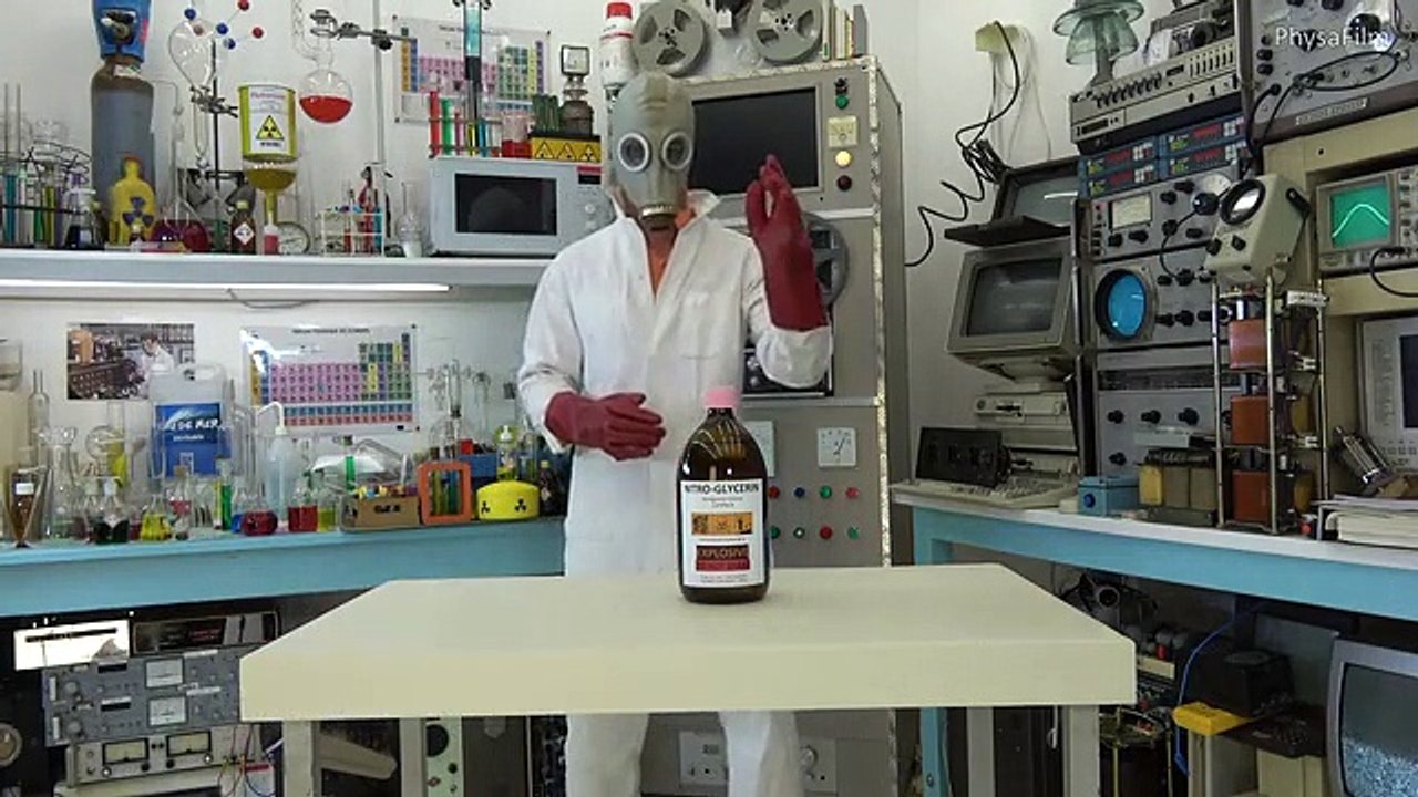 Bottle Cap Challenge (Compilation Insolite #2)