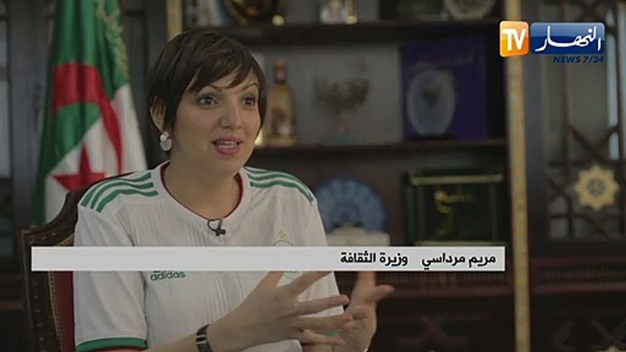 وزيرة الثقافة: عطال أثر فيا و بكيت بعد أصابته
