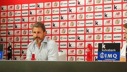 Rafa Alkorta Celebra la Renovación de Yeray Alvarez
