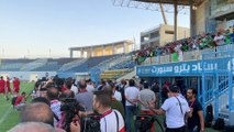 Les supporters algériens avant l'entrée des joueurs à l'entrainement !