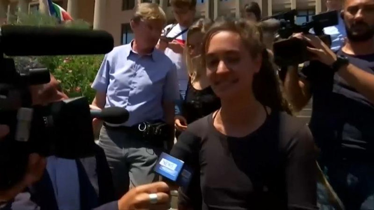 Carola Rackete ist zunächst frei und kann Italien verlassen