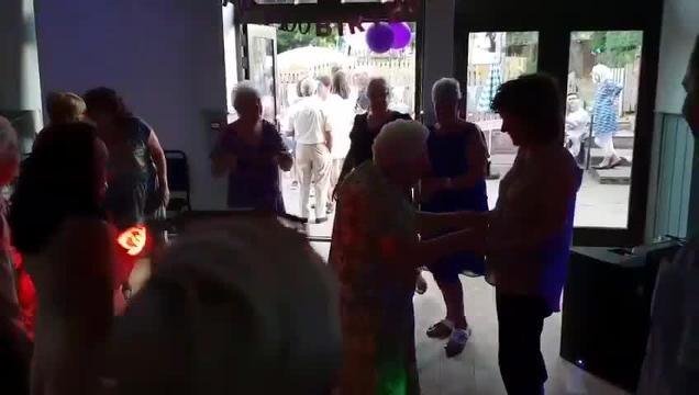 Banbury dancing queen marks 100th birthday